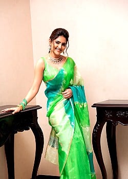 Athulya Ravi